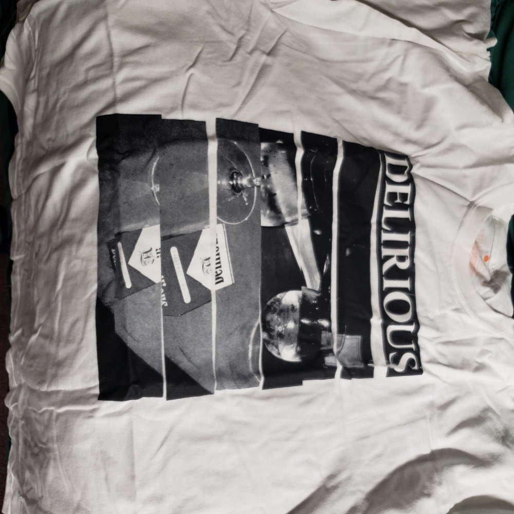 Brand new tee